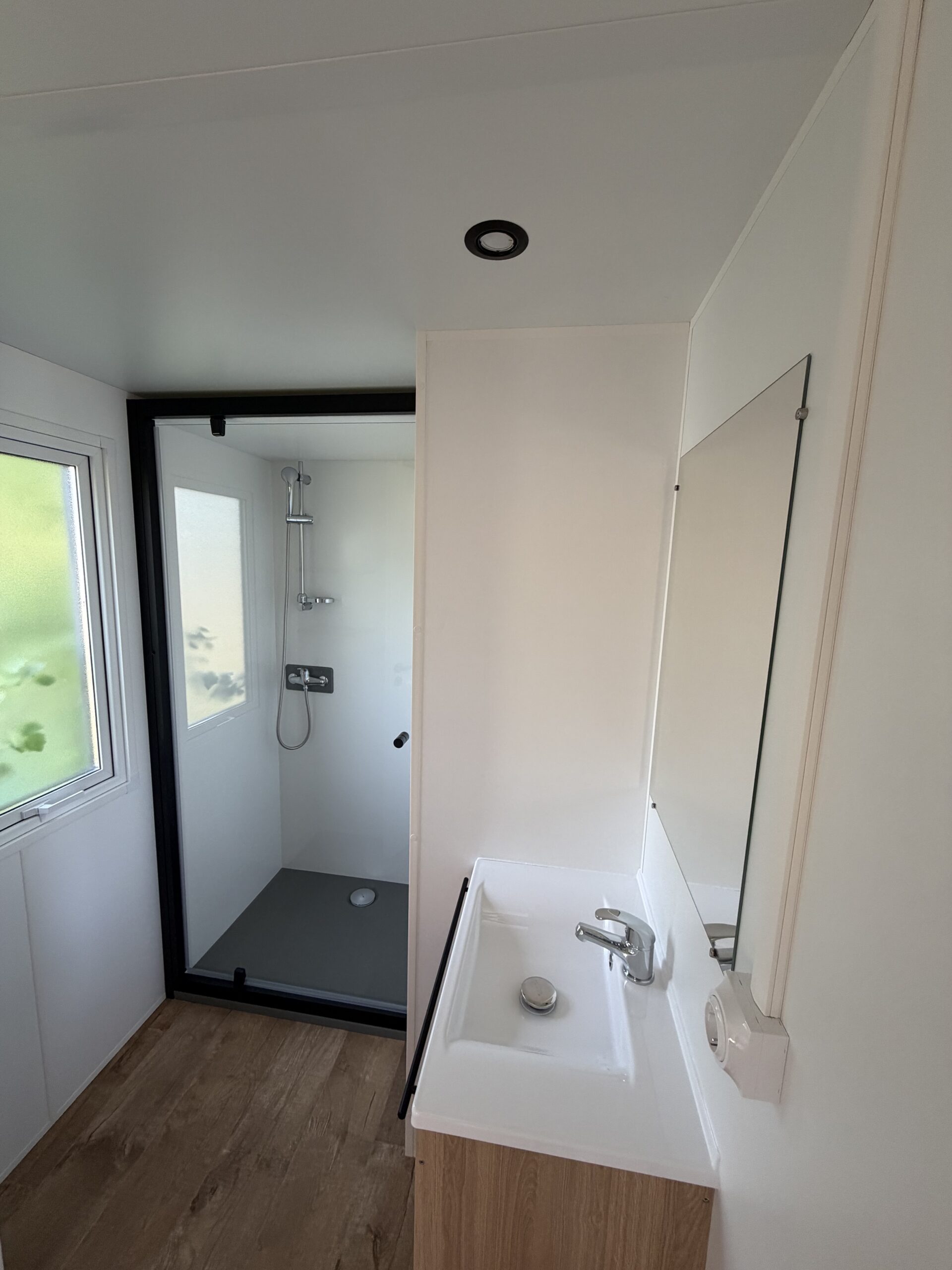Mobilhome MARTINE 4/6 personnes 3 chambres – Image 6